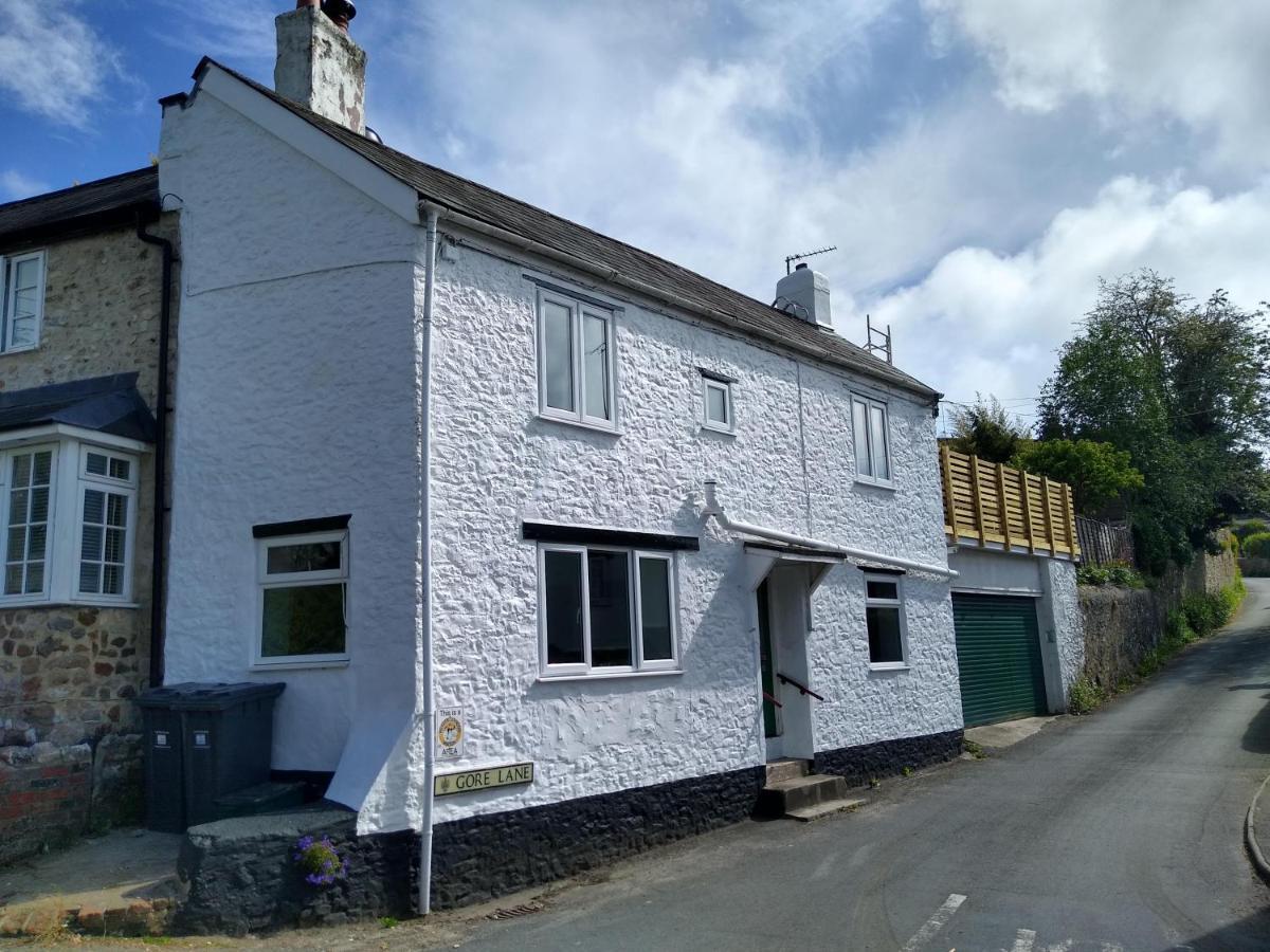 Character Cottage In The Heart Of Uplyme. Exterior photo